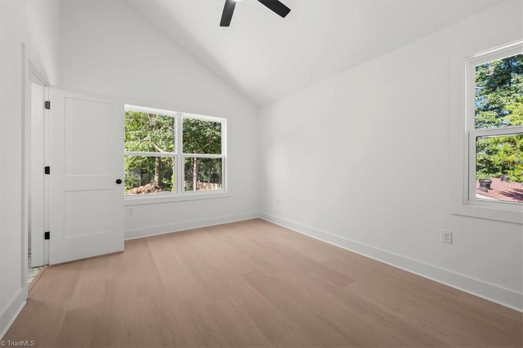property viewer photo 21
