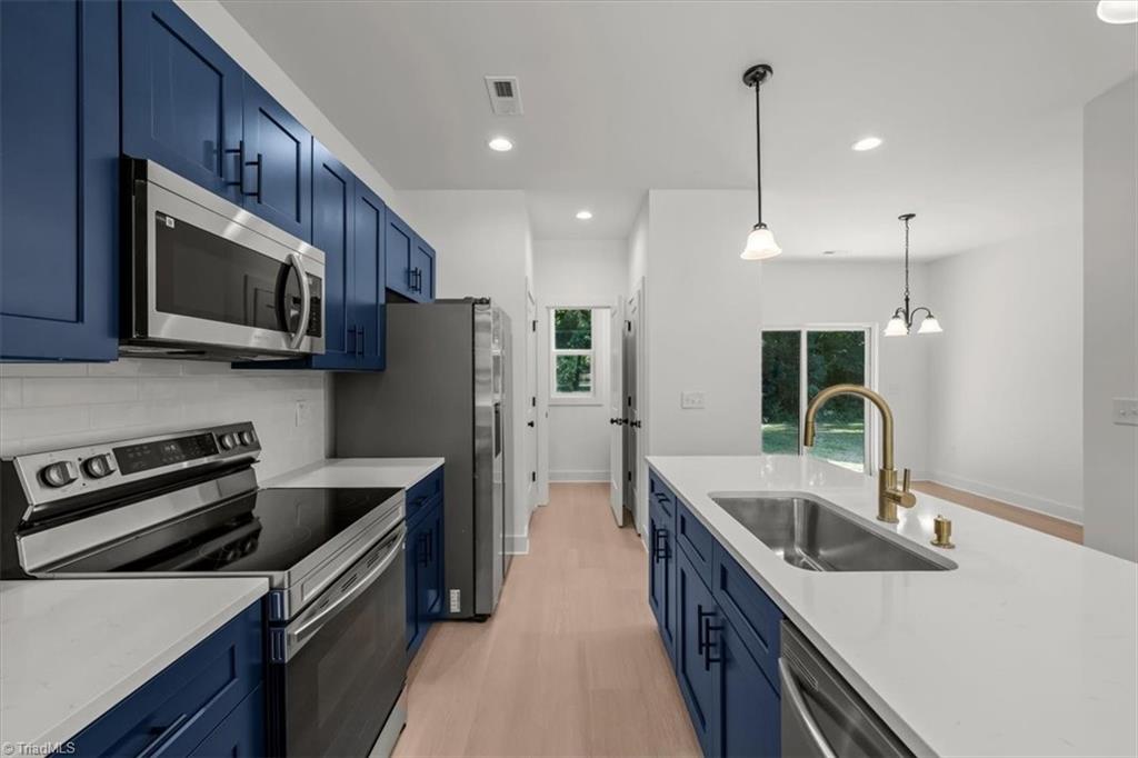 property viewer photo 4