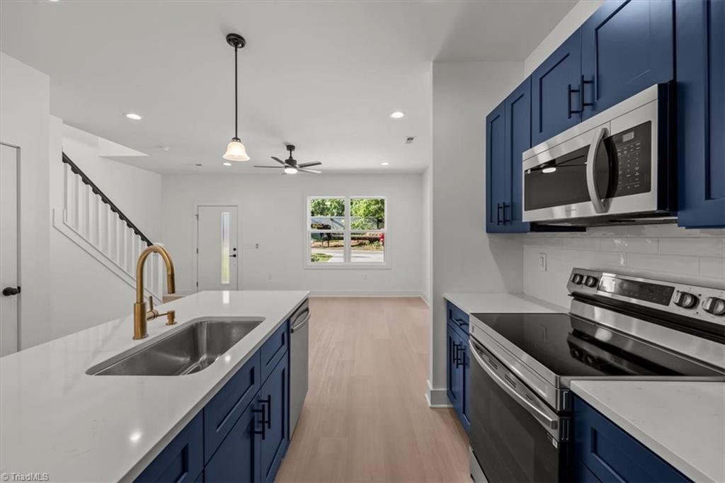 property viewer photo 5