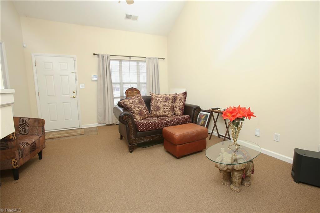 property viewer photo 2