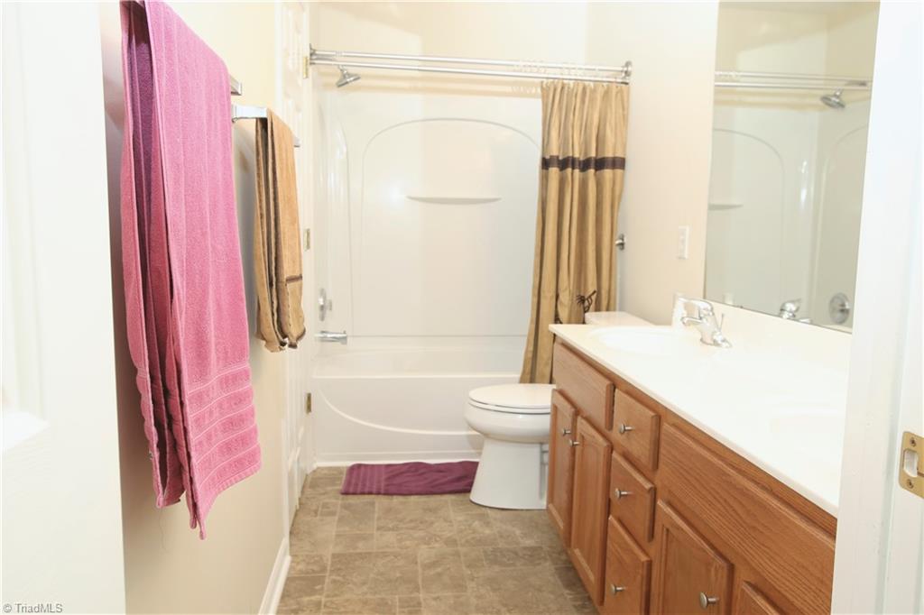 property viewer photo 6