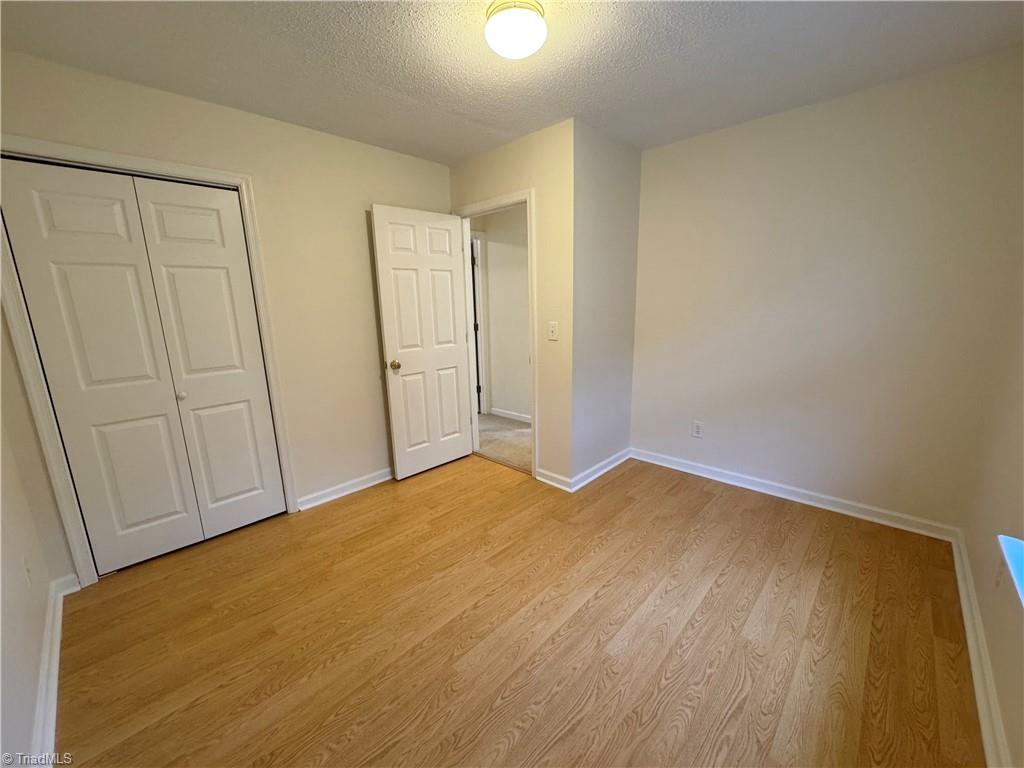 property viewer photo 19