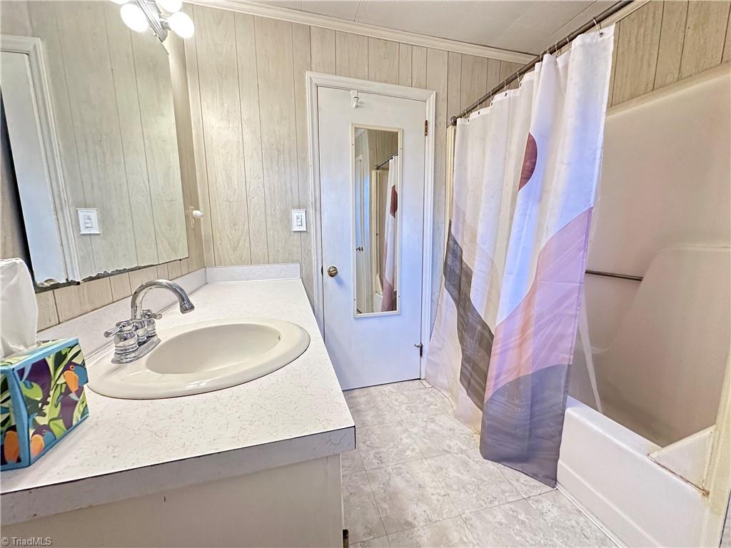 property viewer photo 13