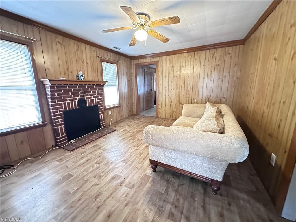 property viewer photo 5