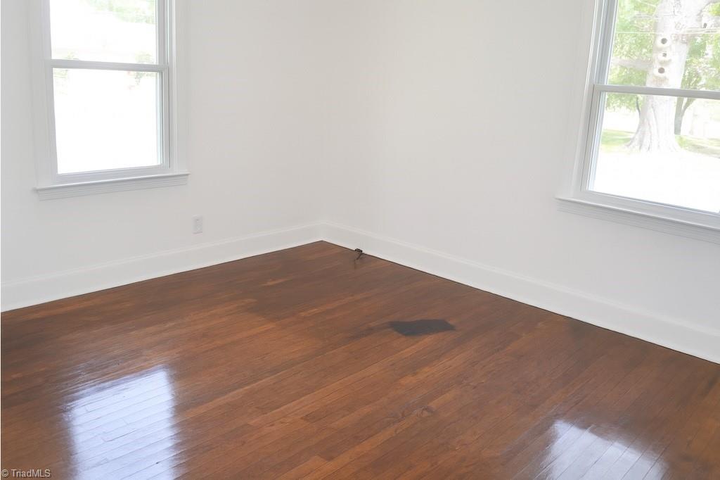 property viewer photo 3