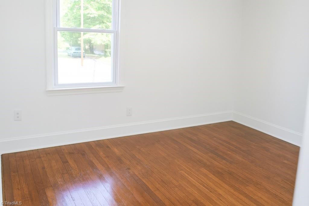property viewer photo 4