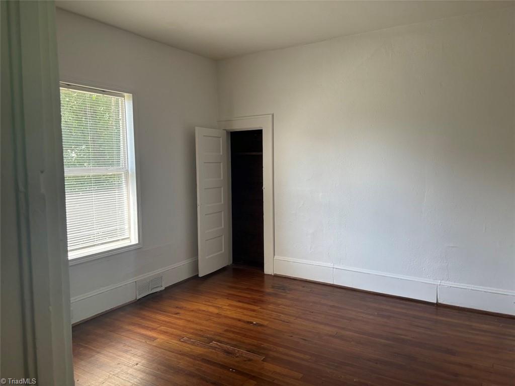 property viewer photo 12