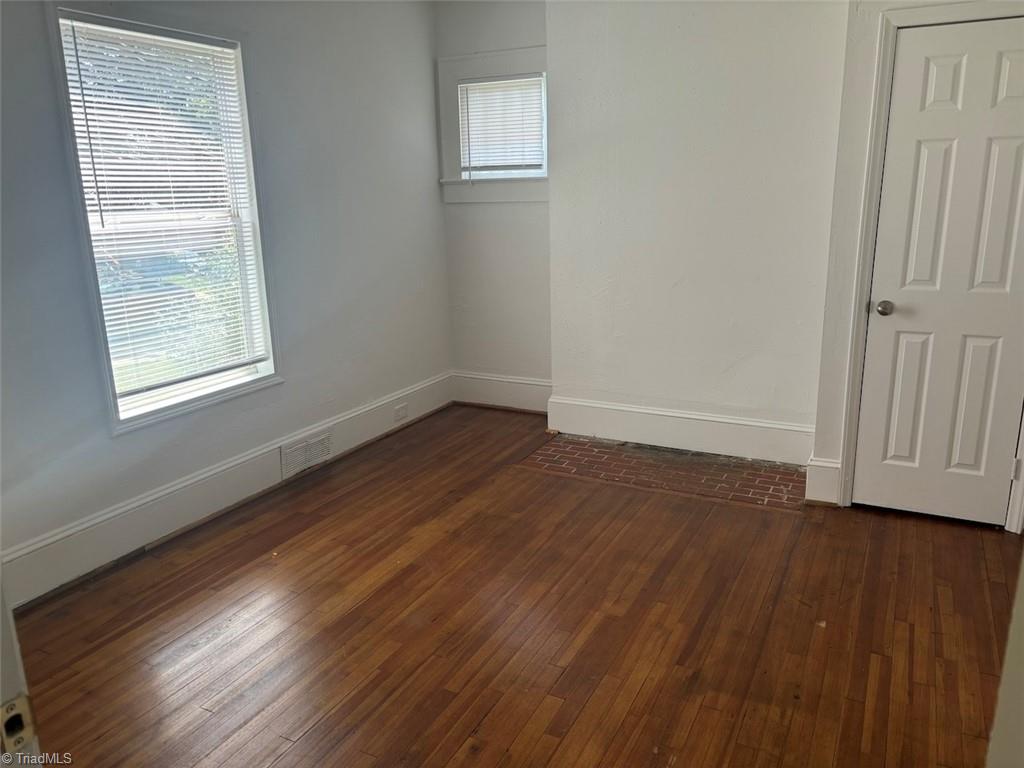 property viewer photo 2