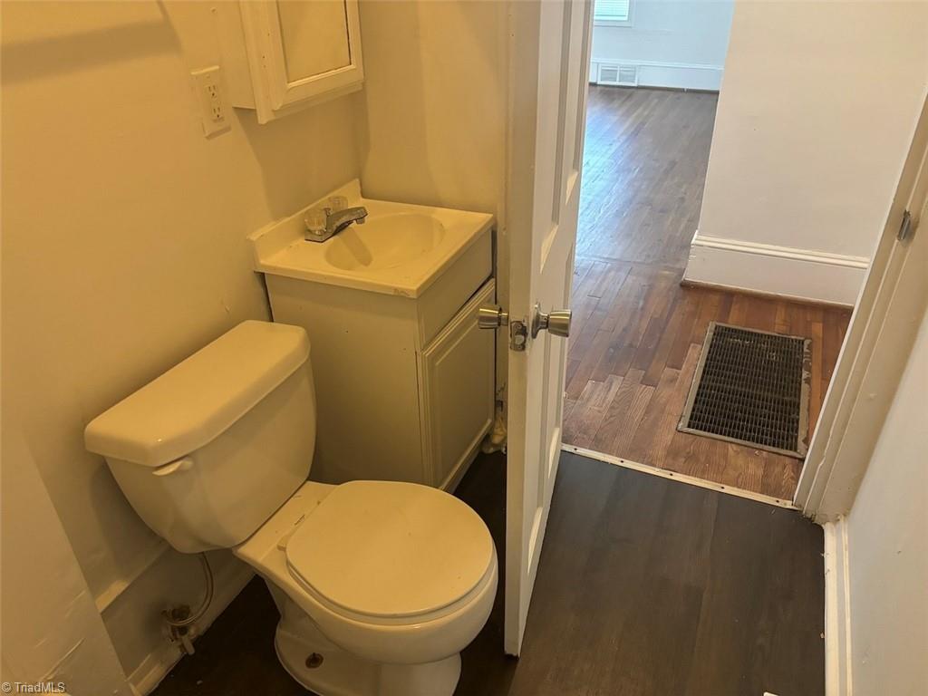 property viewer photo 5