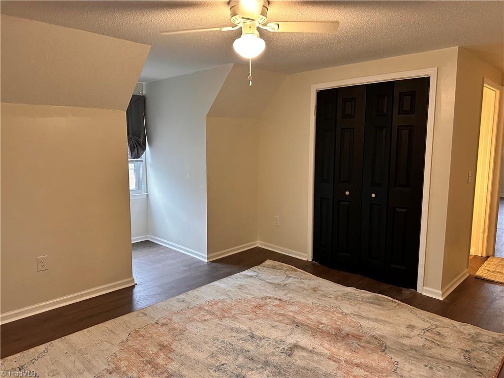 property viewer photo 16