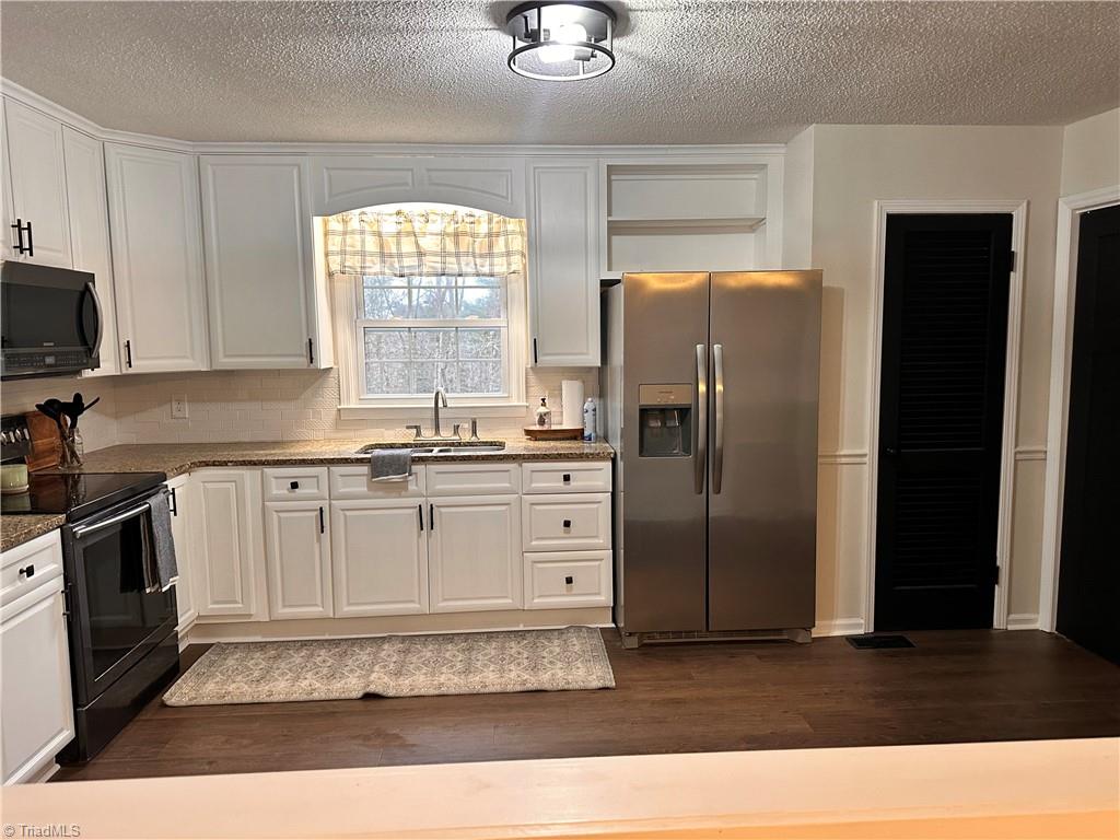 property viewer photo 3