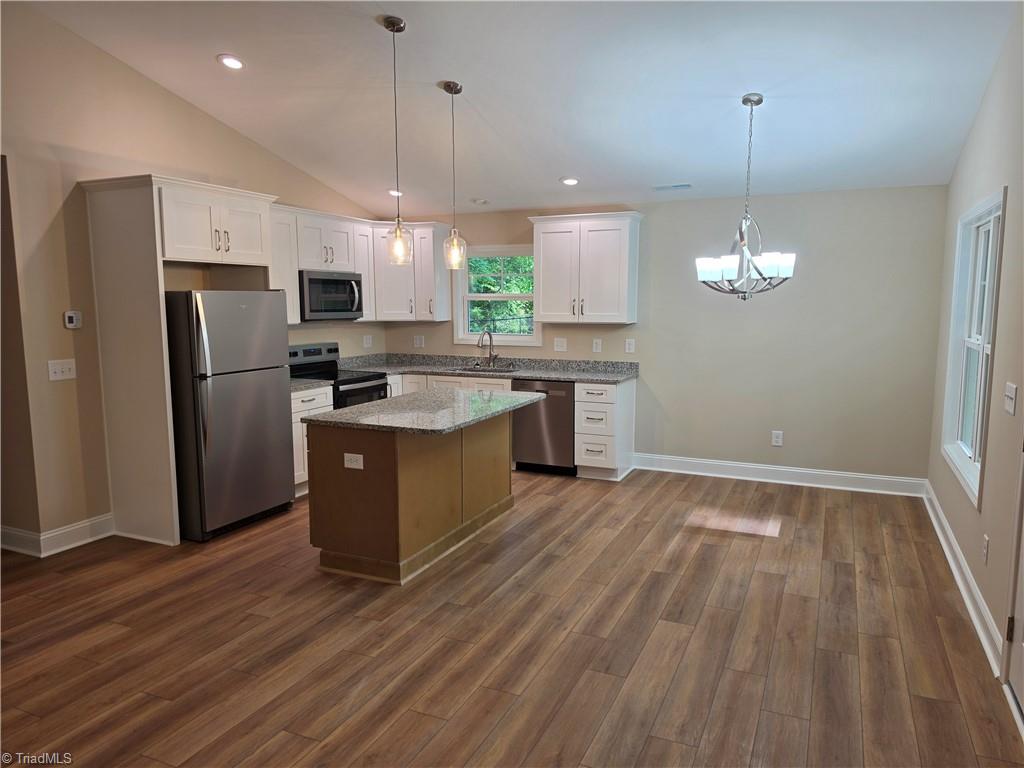 property viewer photo 4
