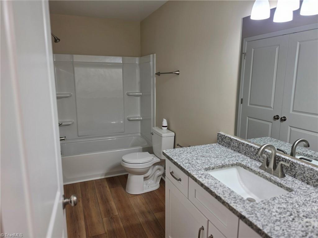 property viewer photo 6