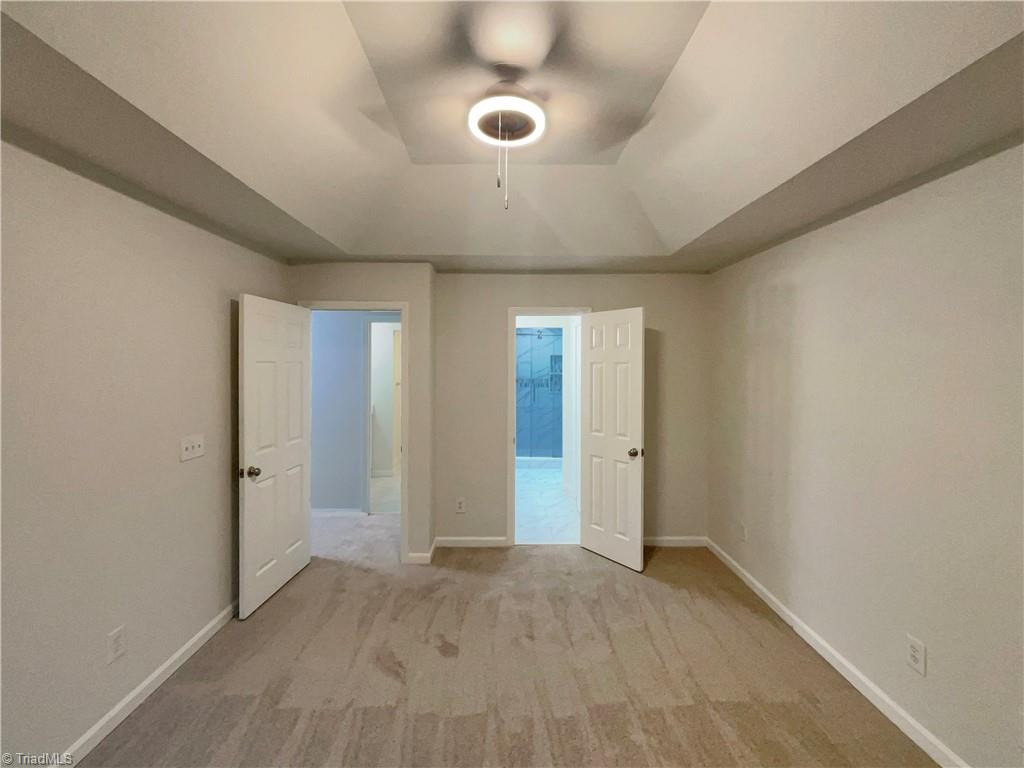 property viewer photo 16