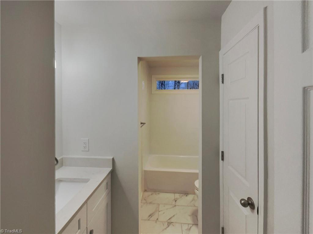 property viewer photo 19