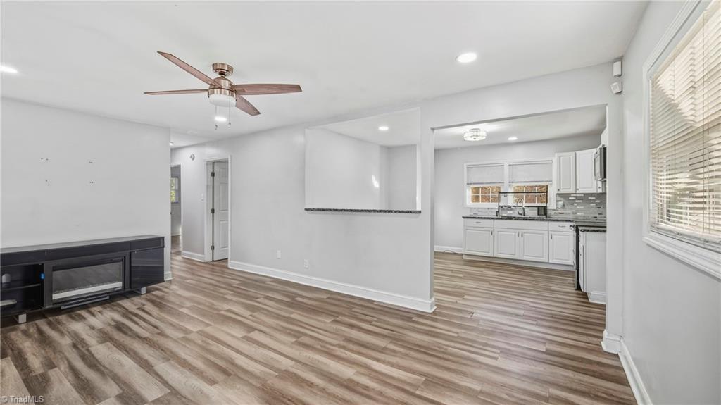 property viewer photo 10