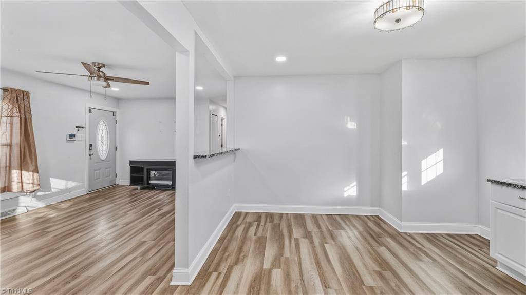 property viewer photo 12