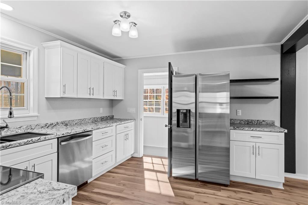 property viewer photo 12