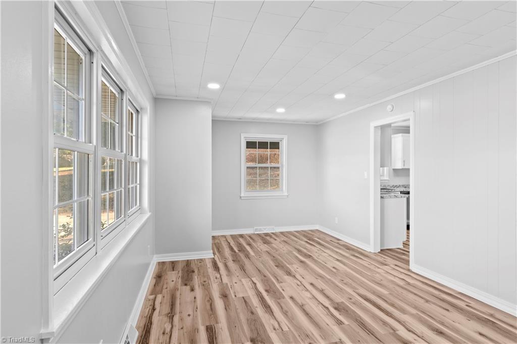 property viewer photo 17