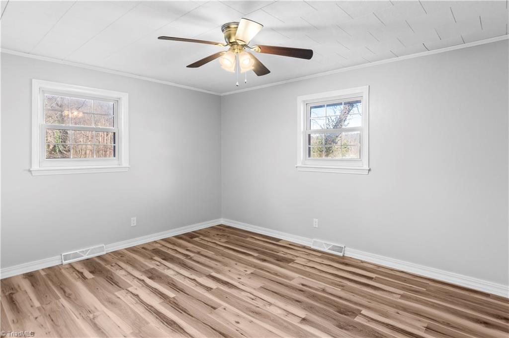 property viewer photo 23