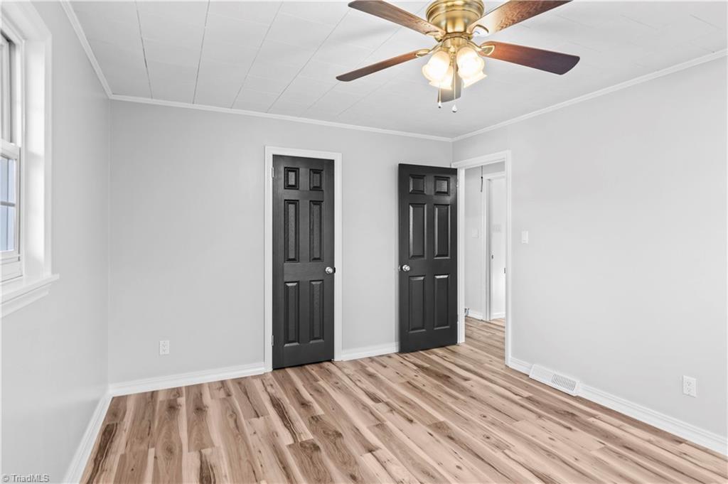property viewer photo 24