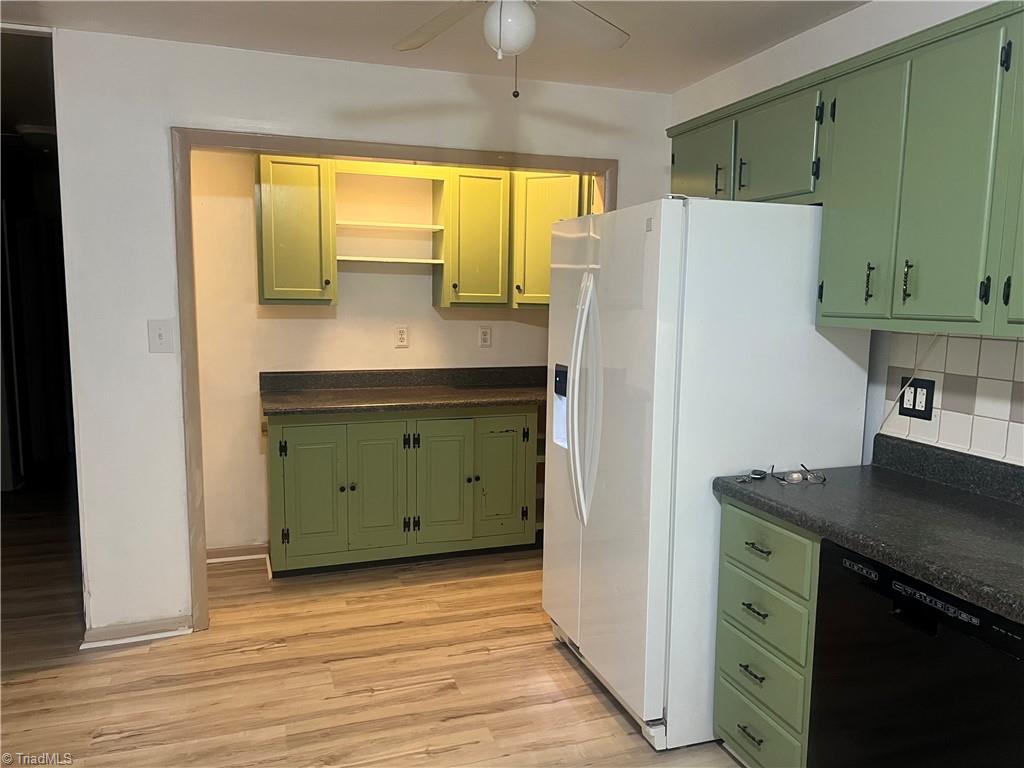 property viewer photo 3