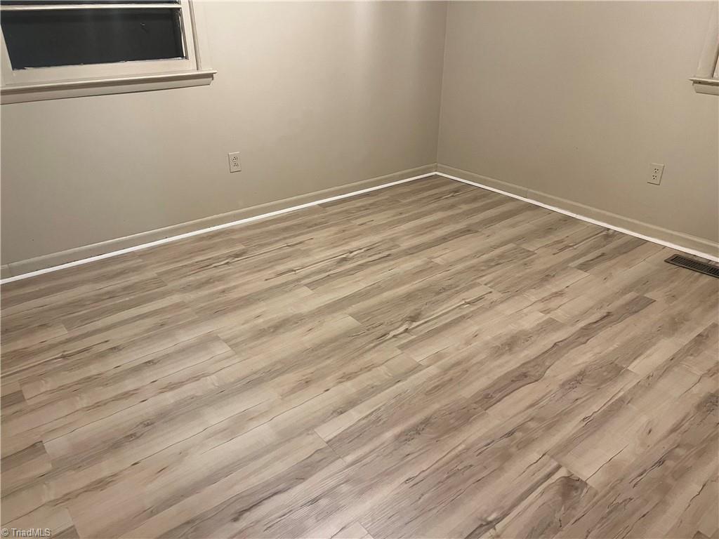 property viewer photo 9