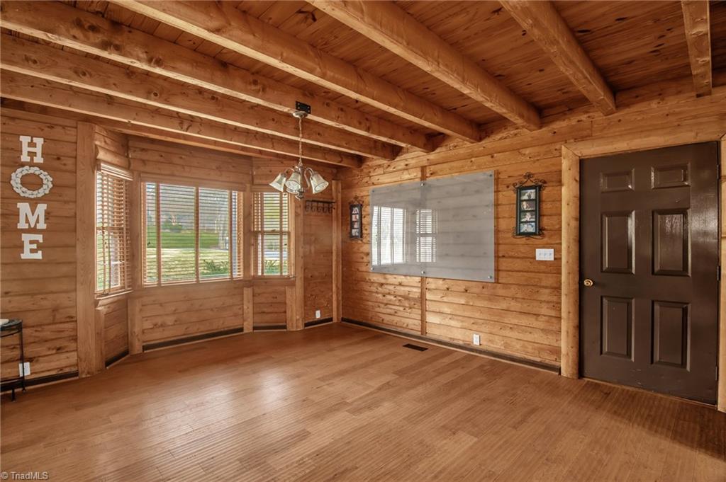 property viewer photo 13
