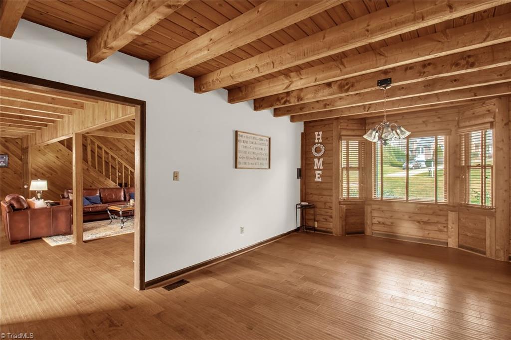 property viewer photo 16