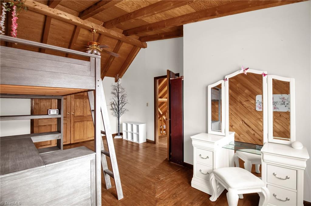 property viewer photo 27