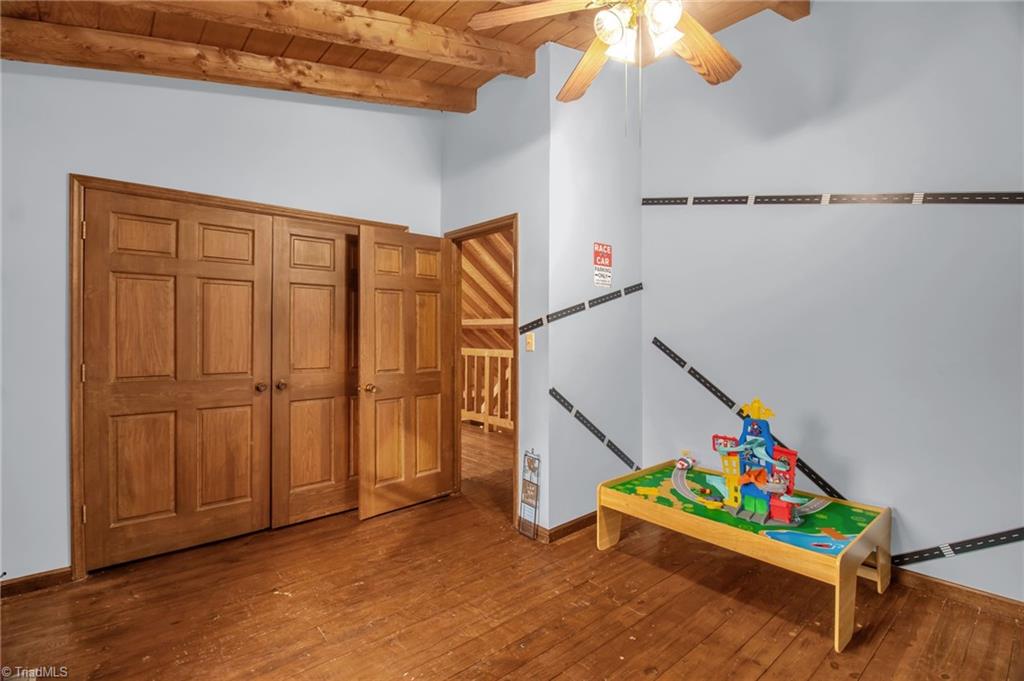 property viewer photo 30