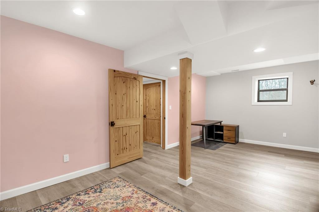 property viewer photo 37