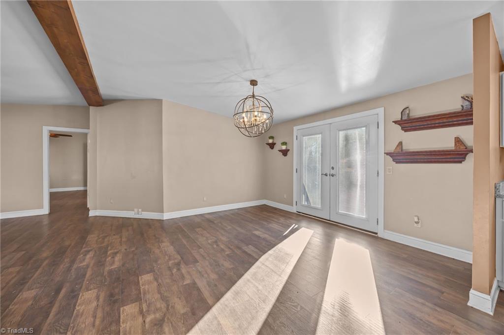 property viewer photo 16