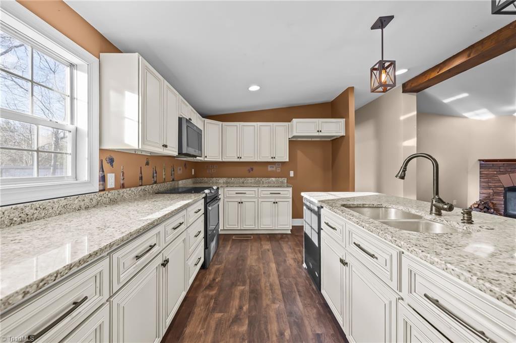 property viewer photo 17