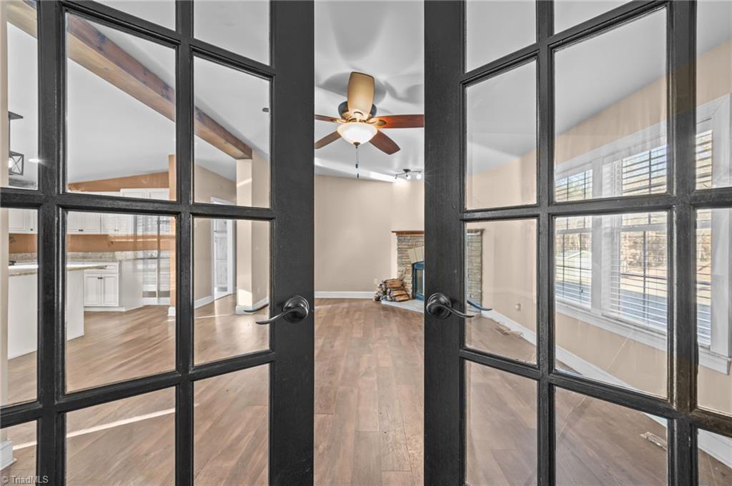 property viewer photo 20