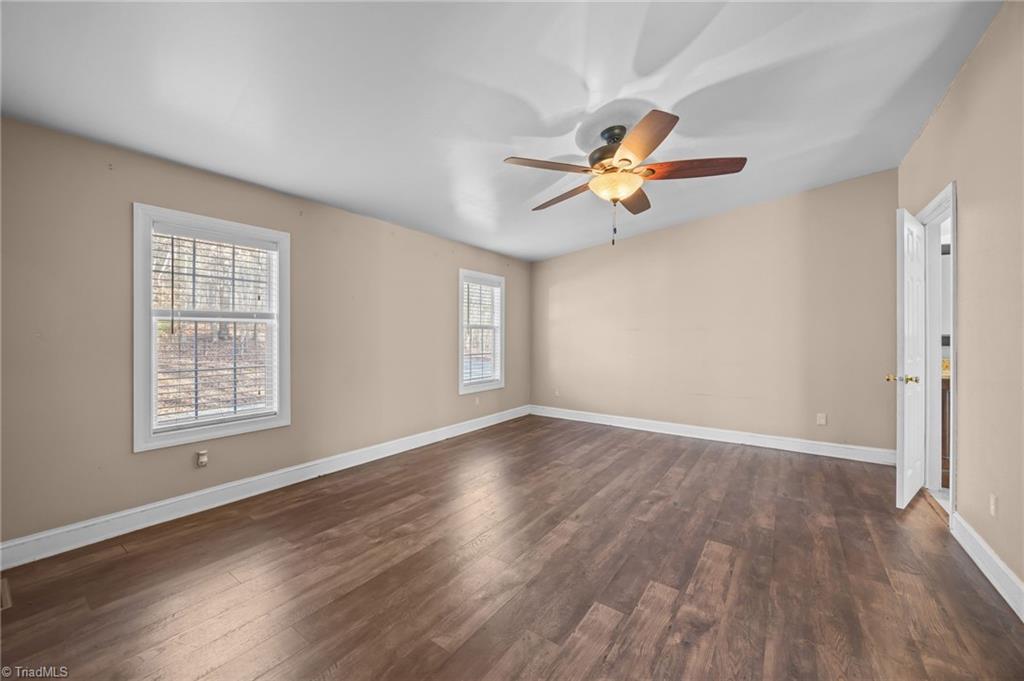 property viewer photo 22