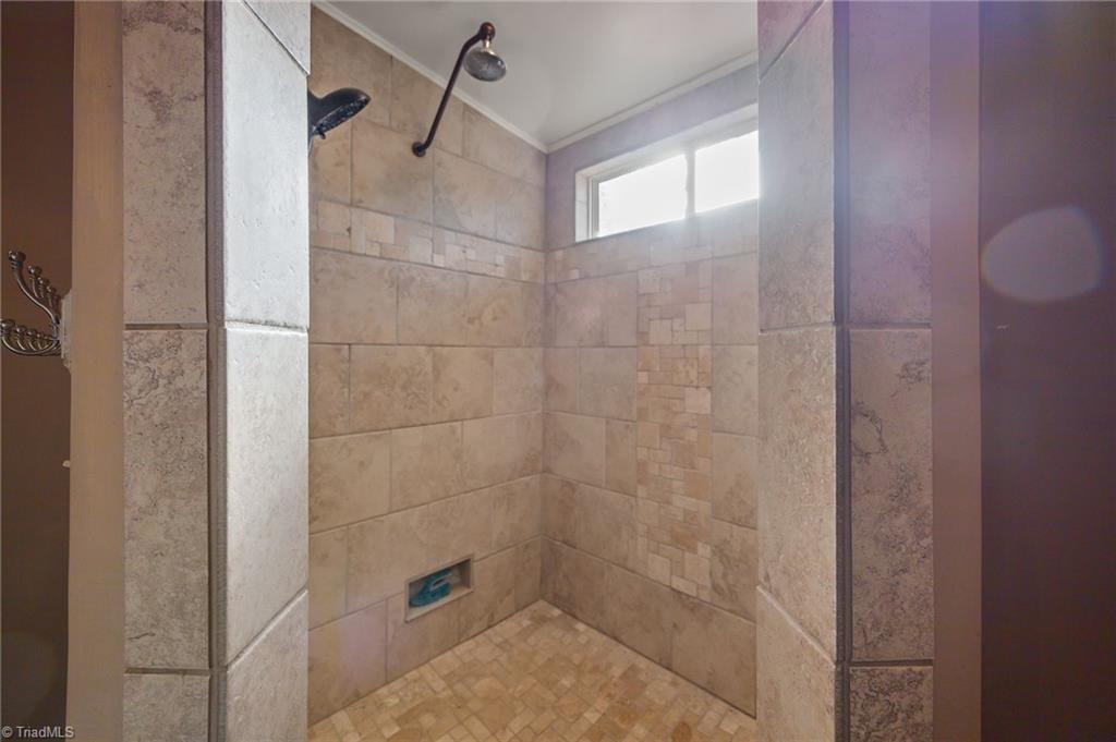 property viewer photo 27
