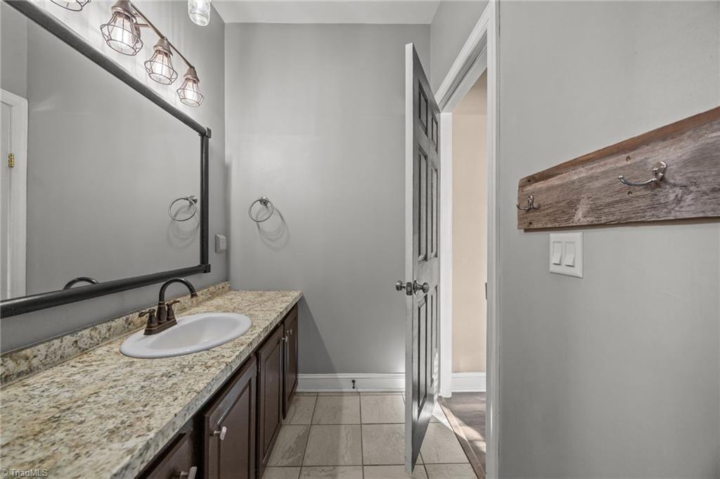 property viewer photo 38