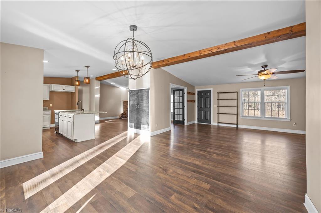 property viewer photo 5