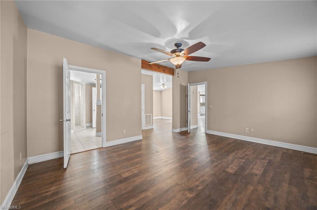 property viewer photo 8