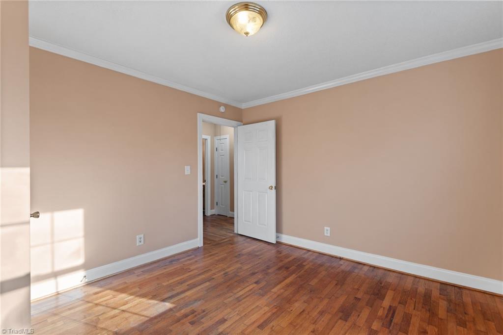 property viewer photo 11