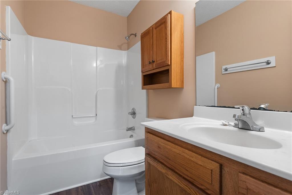 property viewer photo 12