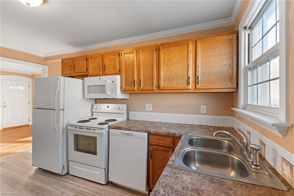 property viewer photo 7