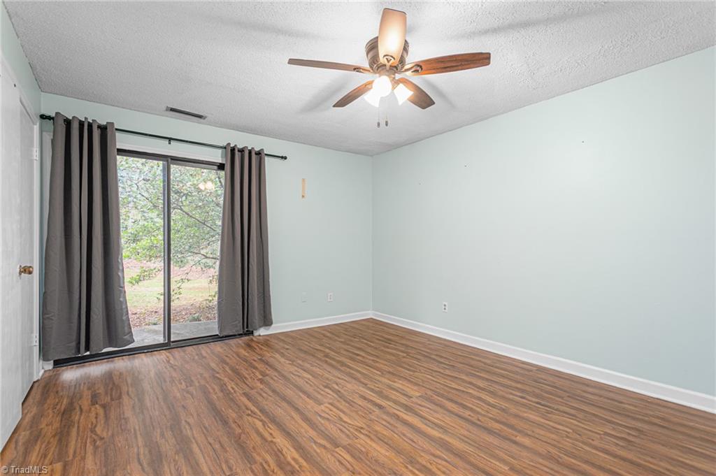 property viewer photo 15