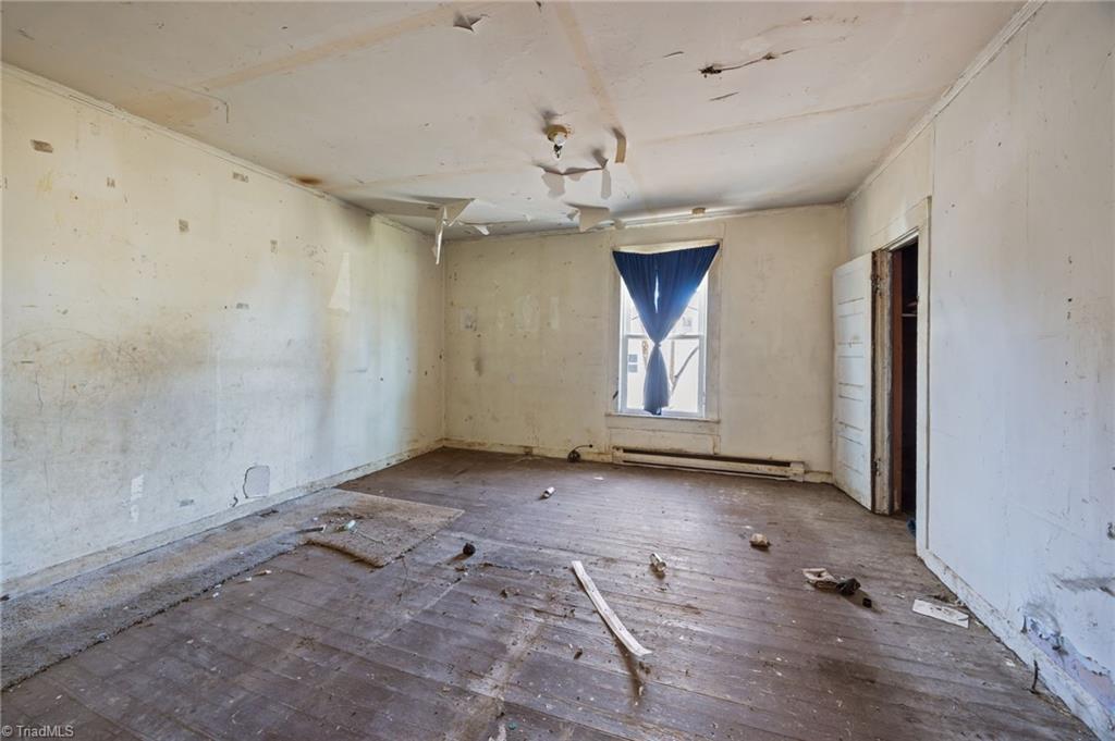 property viewer photo 12
