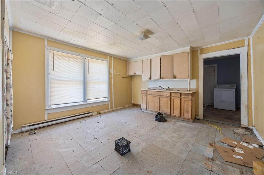 property viewer photo 9