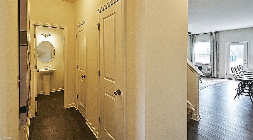 property viewer photo 1