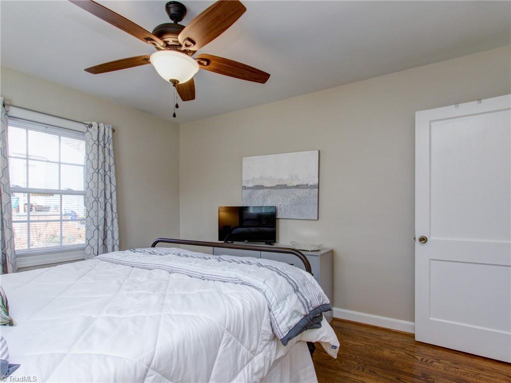 property viewer photo 16