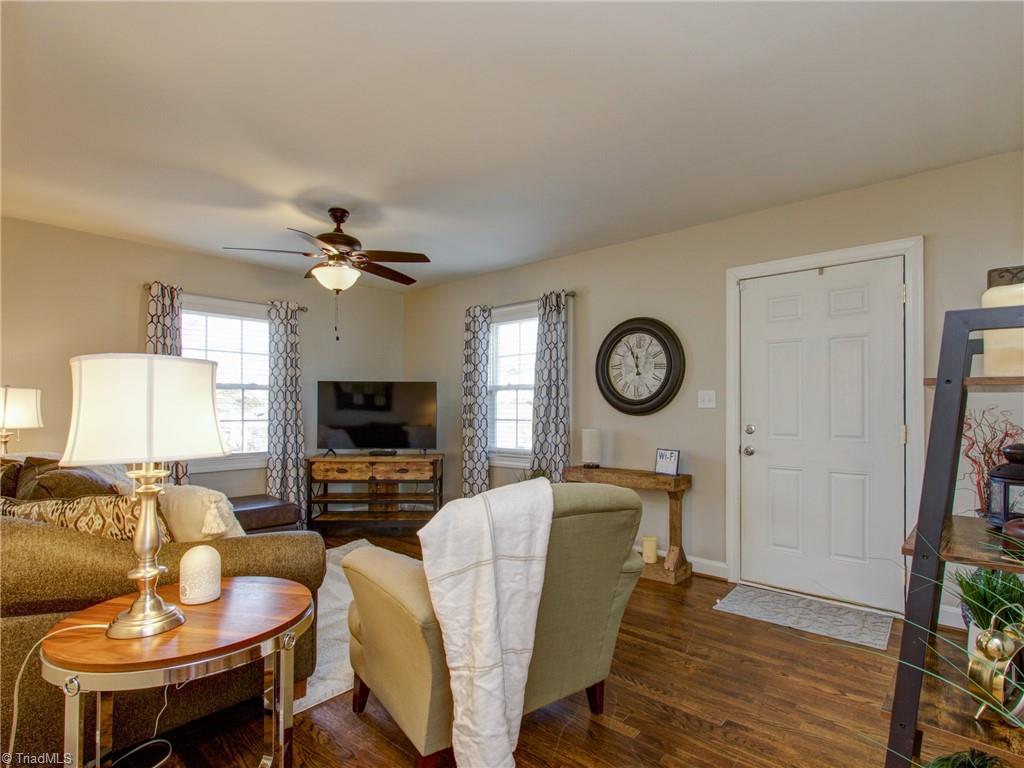 property viewer photo 4