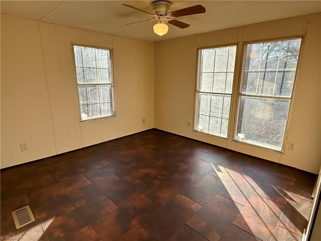 property viewer photo 18